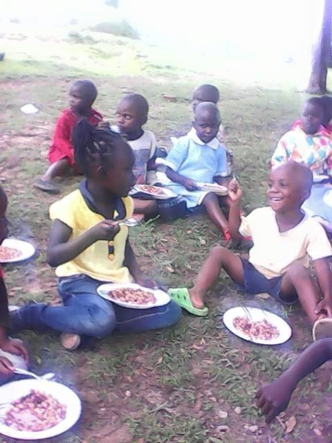 Children Eating 5-6-15